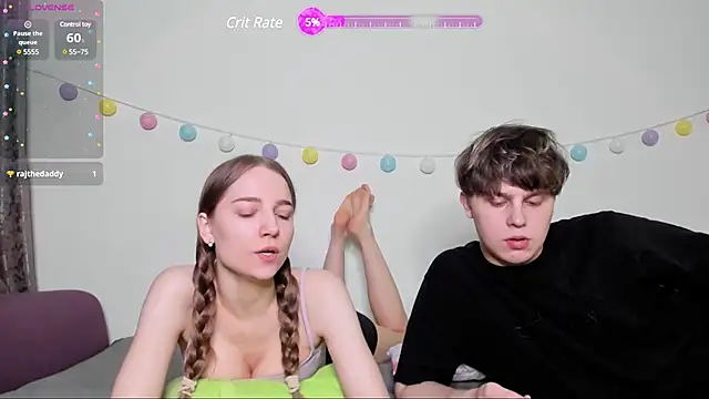 Emily and Ilumi online show from February 16, 2025, 7:49 pm