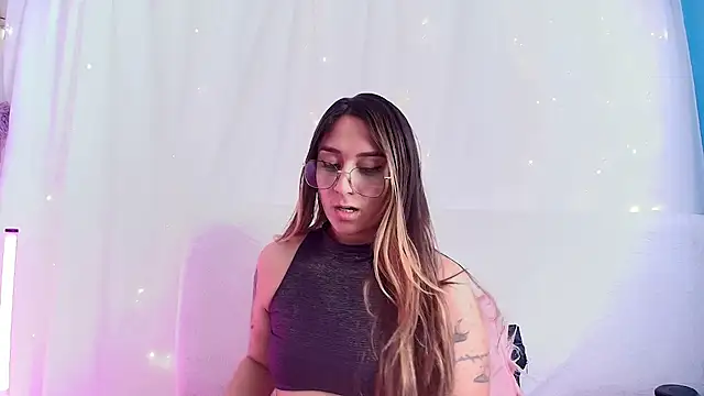 Natasha Wilde  online show from December 13, 2024, 7:53 pm