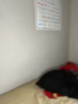 4kUsh2Fashion0 online show from February 2, 2025, 8:30 pm