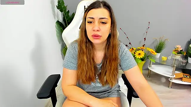 EveEvian online show from June 8, 2026, 1:44 pm