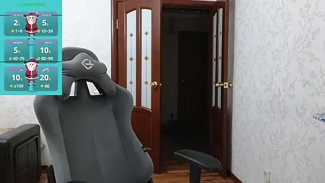 Nelly Fischer online show from December 26, 2024, 8:21 pm