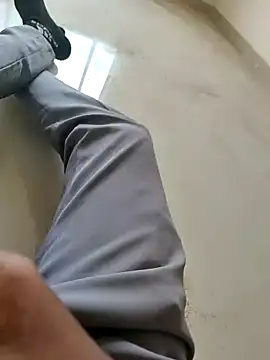 samlord261 online show from February 2, 2025, 9:08 am