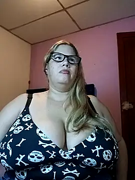 EllisW8 online show from April 11, 2026, 10:58 pm