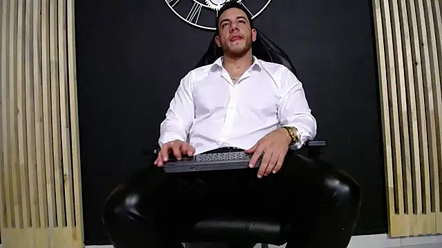 Maxxxpowerful online show from December 14, 2024, 3:29 am