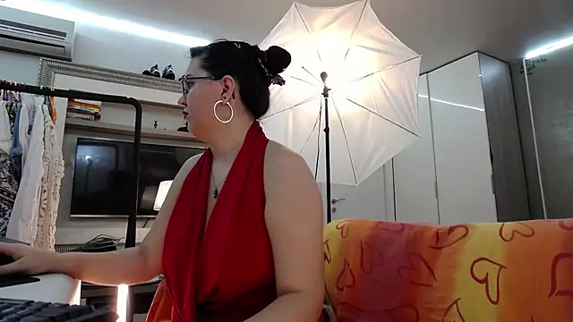 ILoveToFeelU online show from October 27, 2025, 10:36 pm