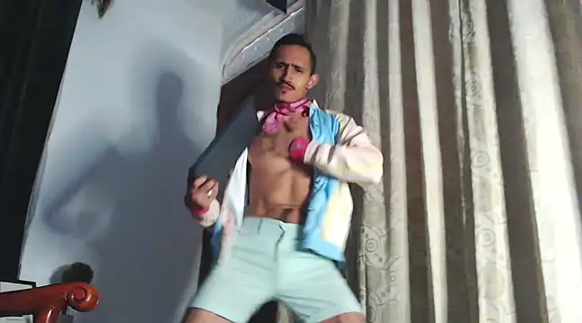 HomeAloneK online show from February 14, 2025, 7:44 pm