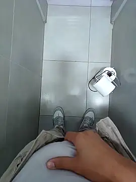 Brutao  online show from November 6, 2025, 6:09 pm