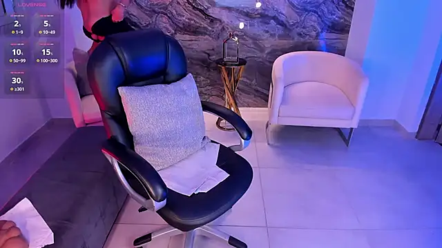 SofiaReyes1 online show from February 9, 2025, 11:14 am