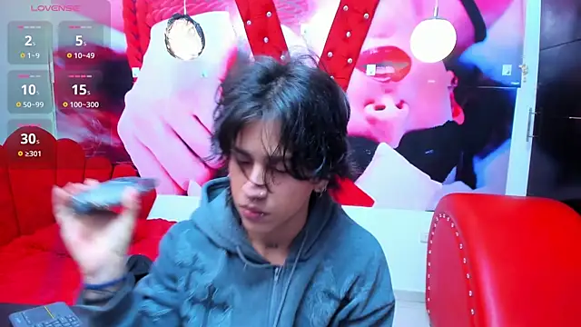 alex 477 online show from April 7, 2026, 11:32 am