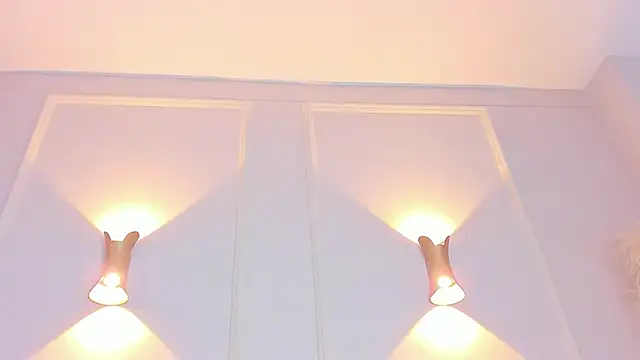 Lia walton online show from February 20, 2025, 3:08 pm