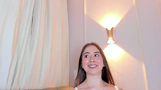 Lia walton online show from November 5, 2025, 10:43 pm