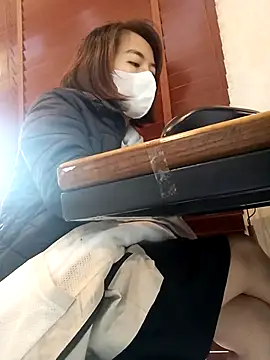 Michiko1 online show from February 19, 2025, 4:44 am