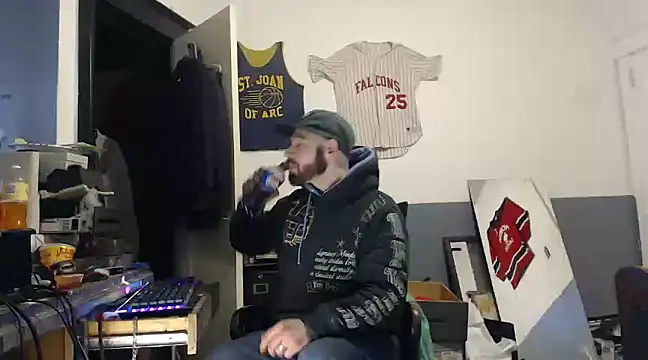 sledge901 online show from February 15, 2025, 5:39 pm