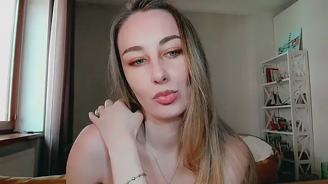 Maiami000 online show from March 20, 2026, 9:47 am