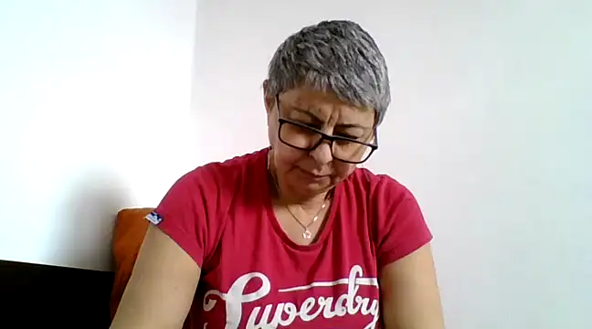 roseblak42 online show from March 17, 2025, 9:44 am