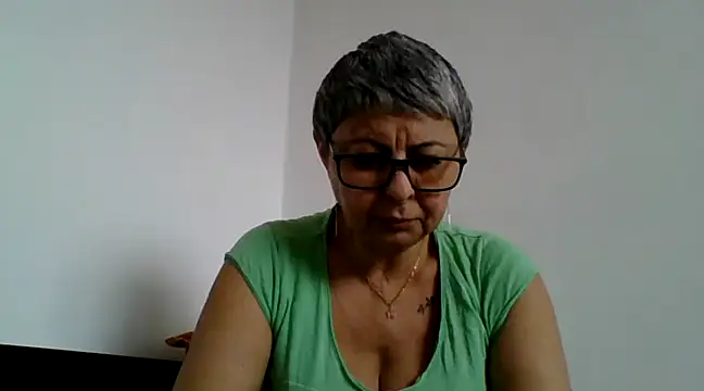 roseblak42 online show from March 18, 2025, 9:31 am