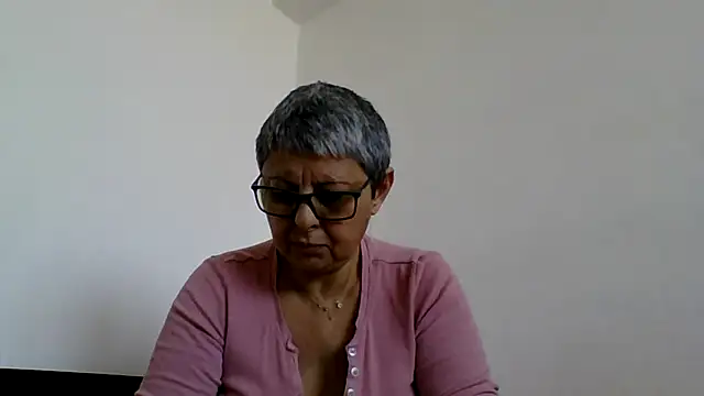 roseblak42 online show from January 9, 2026, 11:35 am