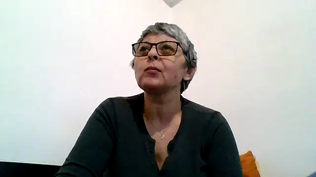 roseblak42 online show from February 17, 2026, 2:35 pm