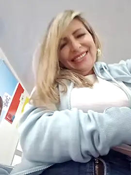 Snapshot of _Abril-Office1 chatting on February 22, 2025, 1:46 pm Abril-Office1 online show from February 22, 2025, 1:46 pm