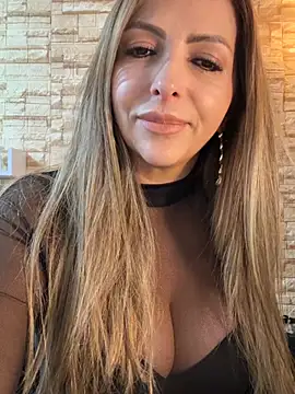  Abril-Office1 online show from April 6, 2026, 3:13 pm