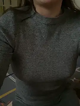 Ruby bear online show from February 2, 2025, 10:02 am