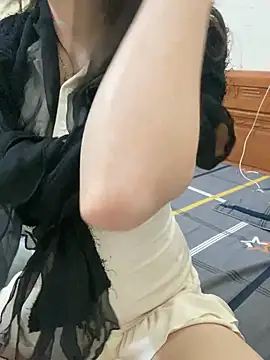 Ruby bear online show from March 9, 2025, 12:53 pm