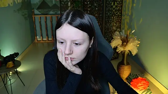 VeliraBraitberg online show from December 21, 2024, 5:03 am