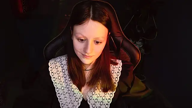 VeliraBraitberg online show from January 4, 2025, 11:11 am