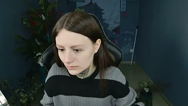 VeliraBraitberg online show from February 28, 2025, 5:04 am