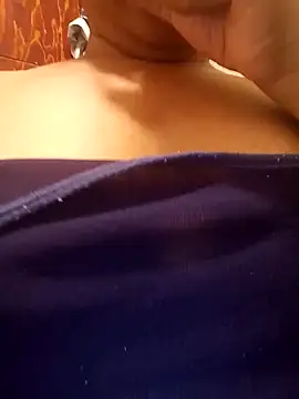 Blueecherry online show from December 5, 2024, 8:11 pm