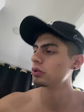 Stiven CL online show from February 16, 2025, 5:15 am