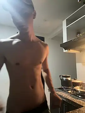 Stiven CL online show from February 15, 2026, 1:13 am