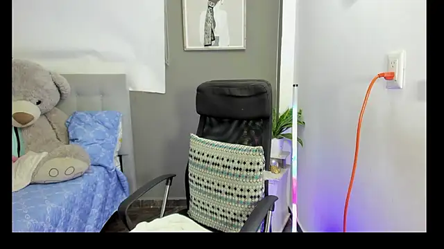 Snapshot of Jessica_79 chatting on March 3, 2026, 12:00 pm Jessica 79 online show from March 3, 2026, 12:00 pm