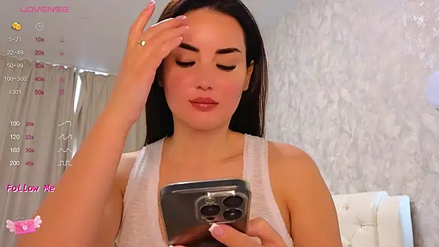 LaraSkinny online show from February 26, 2025, 5:09 am