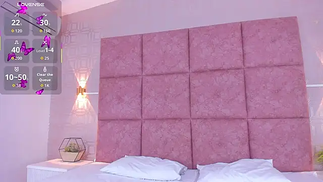 Snapshot of LiaVelez chatting on February 17, 2026, 1:51 pm LiaVelez online show from February 17, 2026, 1:51 pm