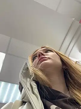 Snapshot of AmmyHot chatting on February 12, 2025, 6:51 am AmmyHot online show from February 12, 2025, 6:51 am