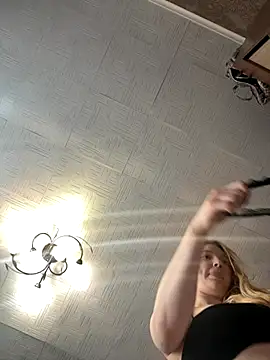 Snapshot of AmmyHot chatting on November 21, 2025, 4:11 am AmmyHot online show from November 21, 2025, 4:11 am