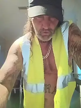 Hotbodyscottie online show from October 28, 2025, 12:52 pm