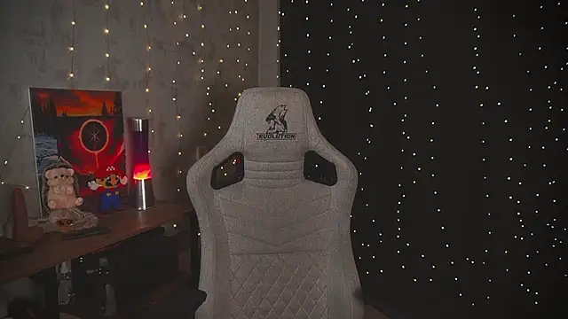 cuteamberlyyy online show from October 24, 2025, 3:03 am