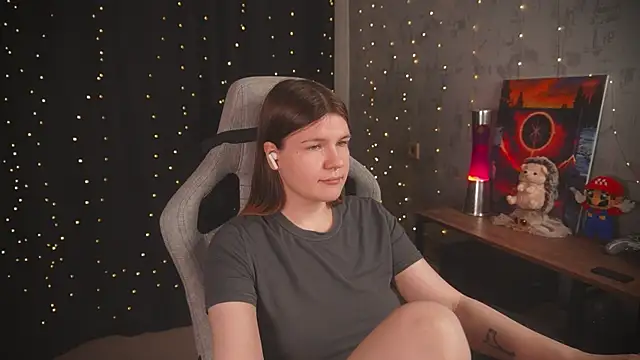 cuteamberlyyy online show from February 15, 2026, 7:51 am