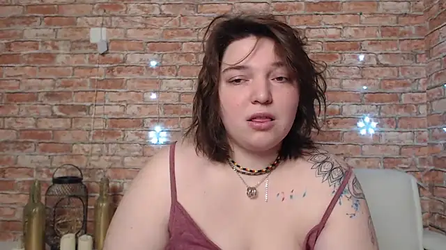 Amelia Kiss  online show from March 3, 2025, 12:48 am