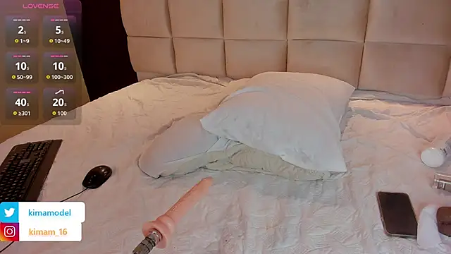 Kima1  online show from September 29, 2025, 8:13 pm