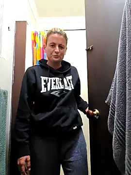 Snapshot of Pussy69Kat chatting on March 24, 2026, 10:53 am Pussy69Kat online show from March 24, 2026, 10:53 am