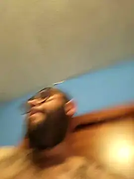 Snapshot of Ricorry@xh chatting on March 3, 2025, 8:05 am Ricorryxh online show from March 3, 2025, 8:05 am