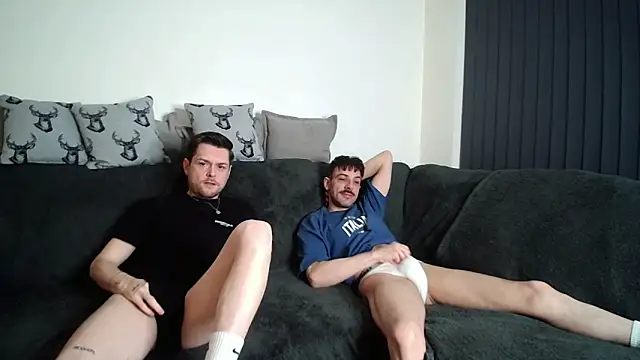 twotwinkhusbandss online show from February 1, 2026, 5:55 pm