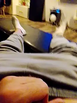 Geniusxl online show from October 29, 2025, 8:21 pm