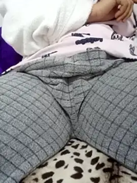 Bombamom online show from March 5, 2026, 9:49 am