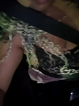 Carlabrasileira online show from October 3, 2025, 1:35 am