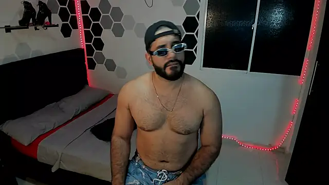 Snapshot of eda_karim chatting on February 14, 2025, 6:51 pm eda karim online show from February 14, 2025, 6:51 pm