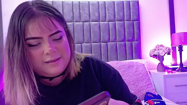 MeryStone online show from September 13, 2025, 5:18 am